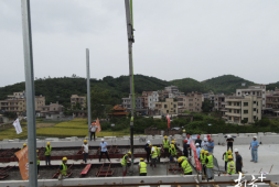 最新进展 → 广湛铁路茂名段无砟轨道工程开始施工